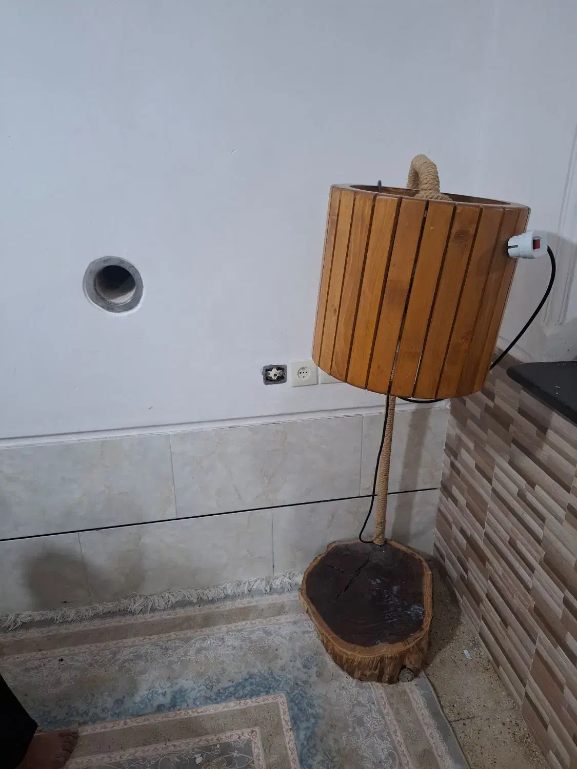 اباژورچوبی کاردست|چراغ خواب و آباژور|شیراز, شهرک والفجر|دیوار