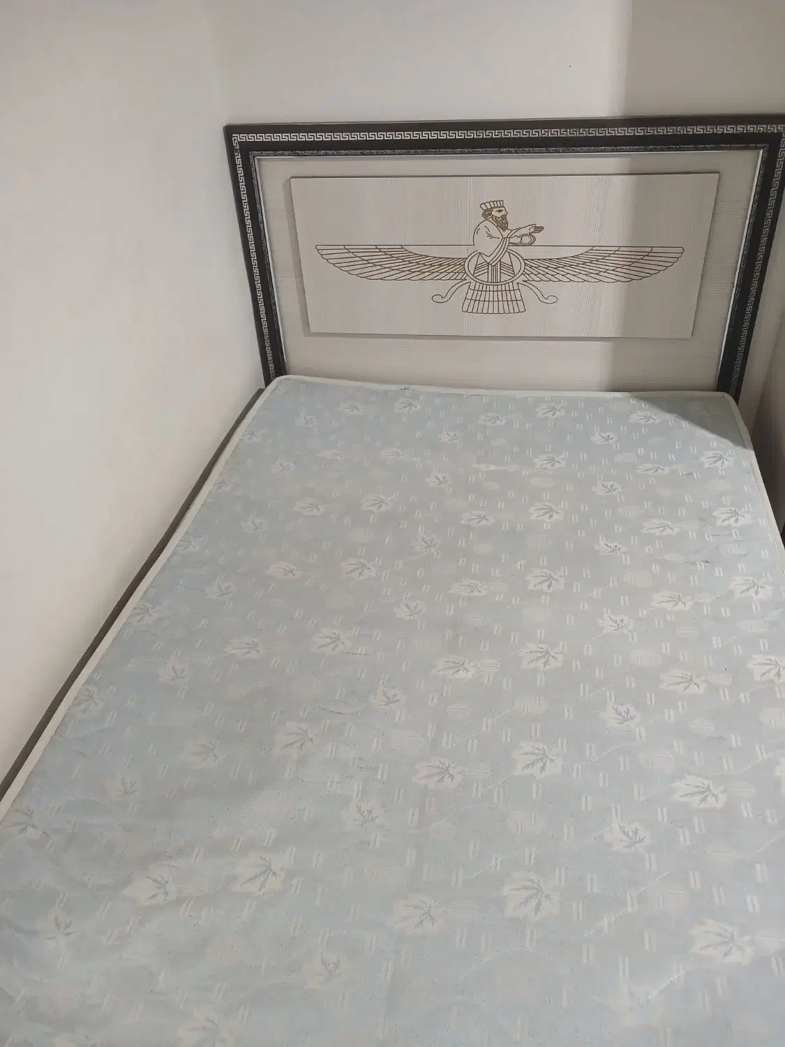 تخت دو نفره بسیار سالم|تخت و سرویس خواب|شهریار, شهرک مصطفی خمینی|دیوار