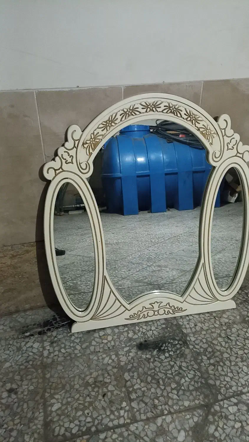 آینه و میز تلویزیون|میز تلویزیون|رودهن, |دیوار