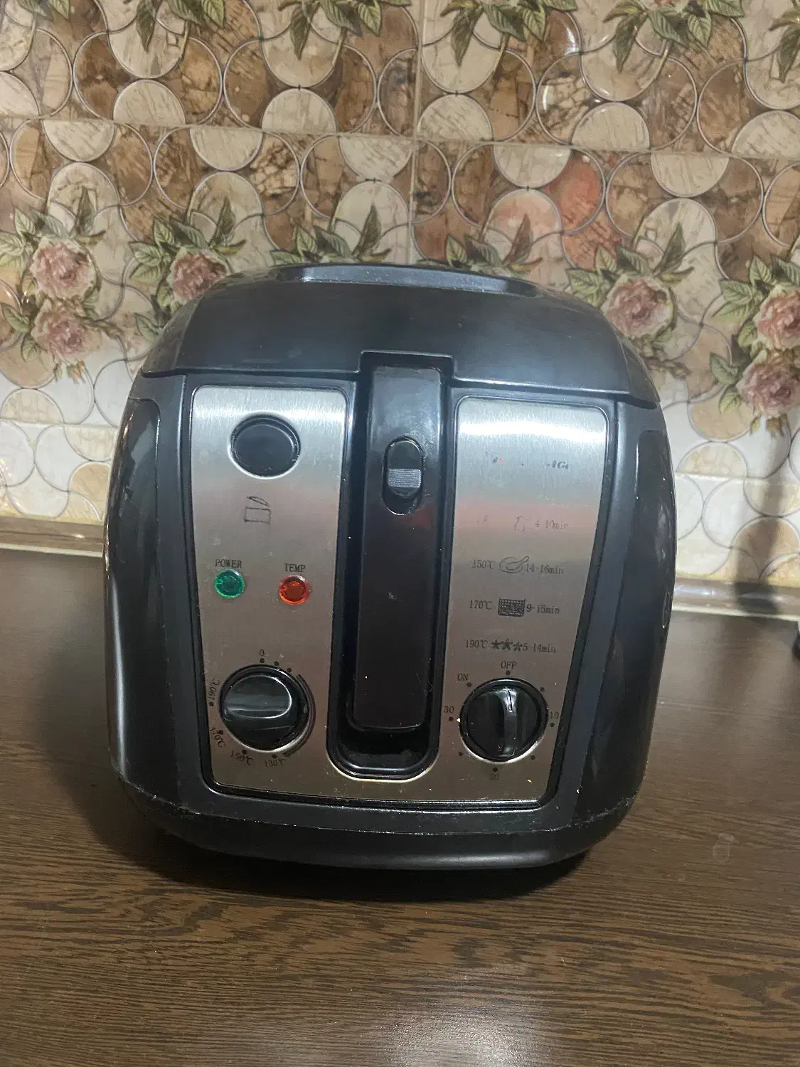 سرخ کن برقی|سایر لوازم برقی|رباط‌کریم, نصیرشهر|دیوار