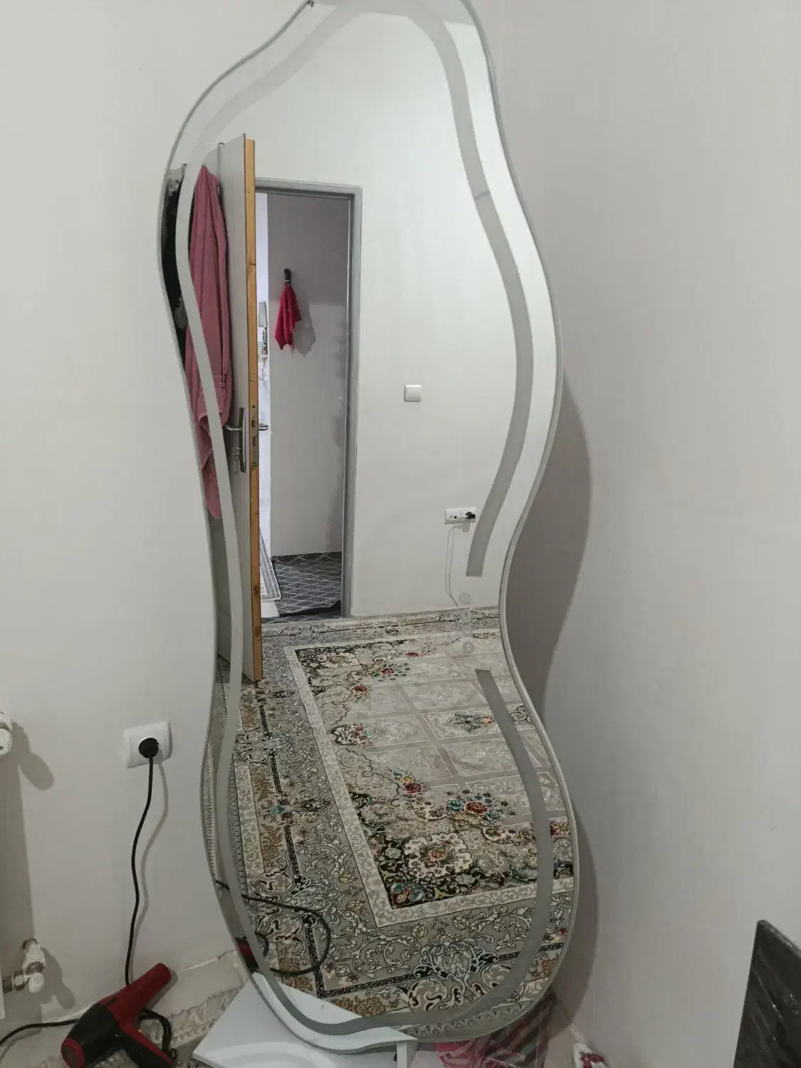 آینه قدی بلوتوثی|آینه|اسلامشهر, شهرک قائمیه|دیوار