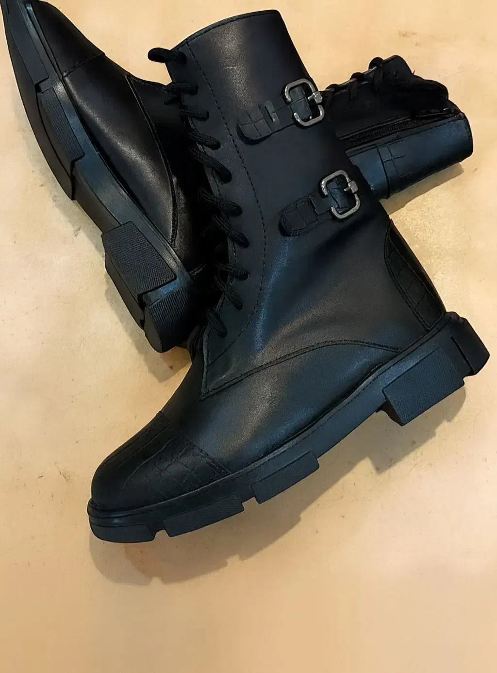 نیم بوت فقط ۴۹۹ هزار تومان|کیف، کفش، کمربند|تربت جام, شهرک معلم|دیوار