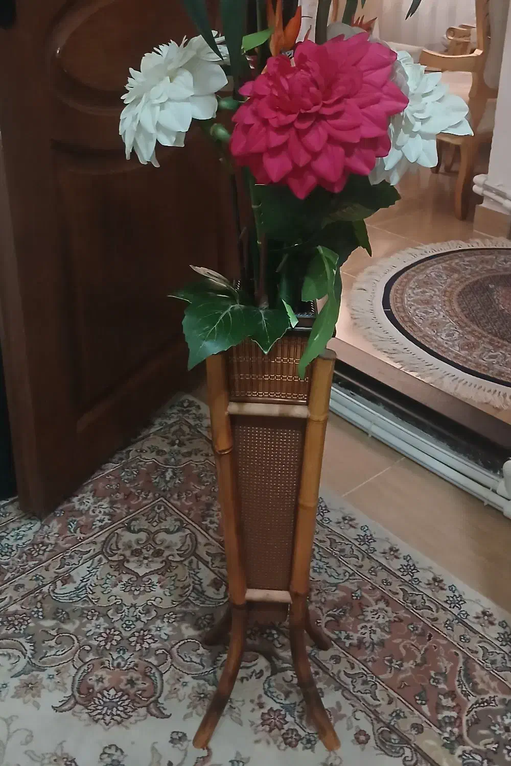 گلدان های سالم و تمیز|گل مصنوعی|تبریز, |دیوار