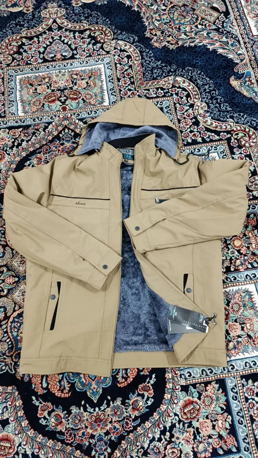 مردانه|لباس|خواف, |دیوار