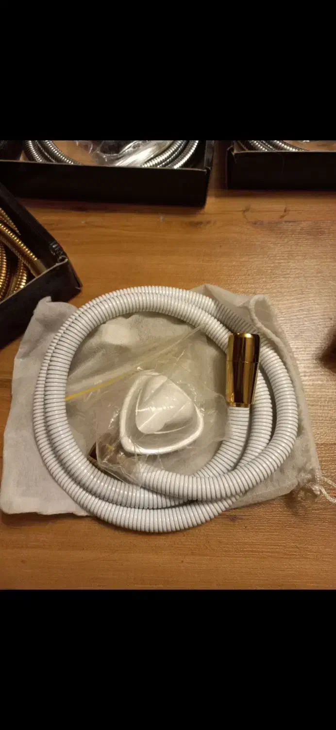 تعدادی شلنگ توالت هانیس مدل a50 آکبند|لوازم سرویس بهداشتی|تهران, مجیدیه|دیوار