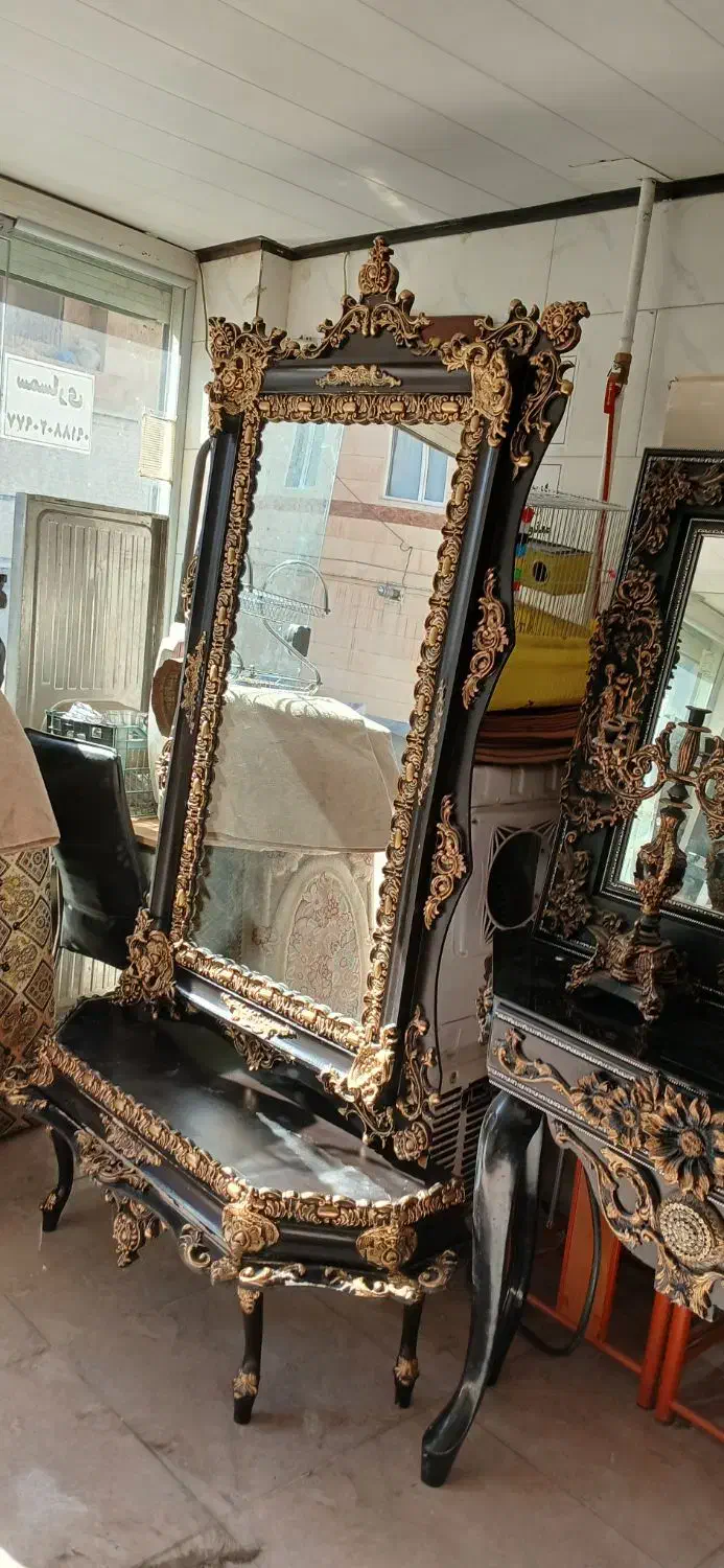 تعدادی آینه|آینه|سنندج, |دیوار