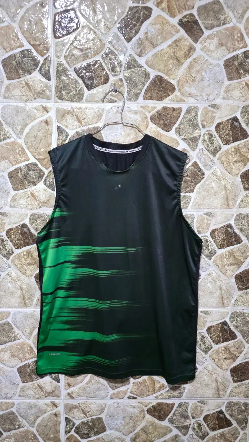 تعدادی تیشرت ورزشی|لباس|اصفهان, آفاران|دیوار