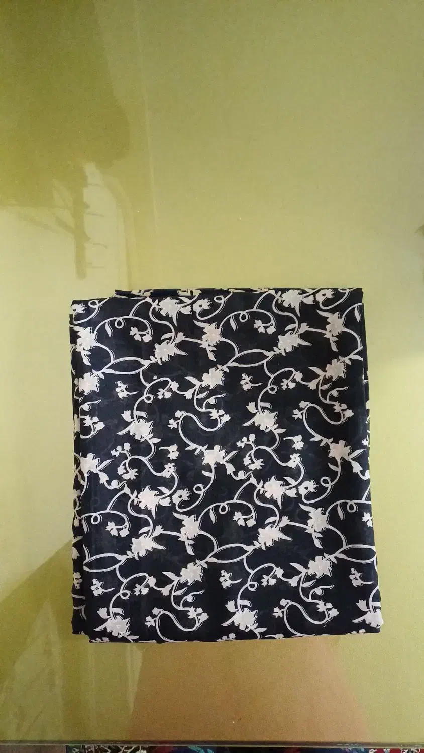 یه قواره چادر رنگی کاملا نو .عرض۱ونیم  طول ۴ونیم|لباس|سنقر, |دیوار