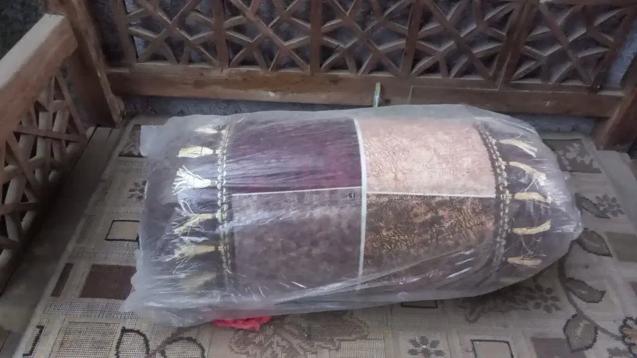 بالشت لوله ای سنتی|رختخواب، بالش، پتو|اندیشه, اندیشه فاز ۱|دیوار