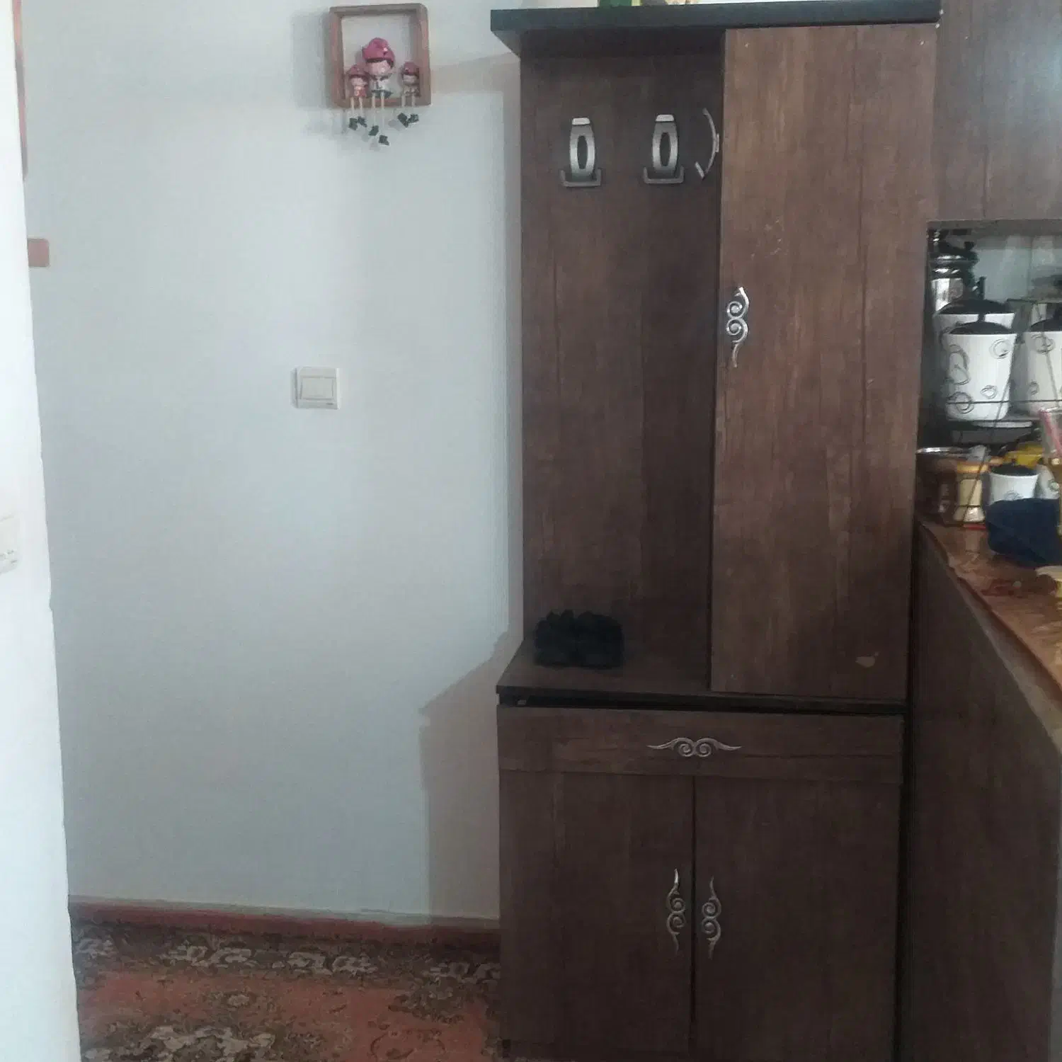 جاکفشی قدی|جاکفشی، کمد، دراور|دامغان, |دیوار