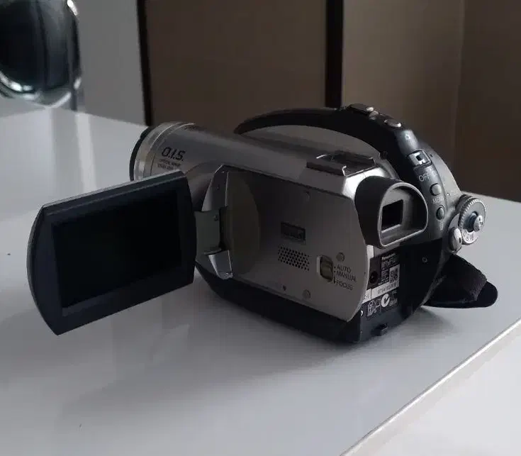 دوربین هندی کم پاناسونیک|دوربین عکاسی و فیلم‌برداری|هشتگرد, فاز ۱ مهستان|دیوار