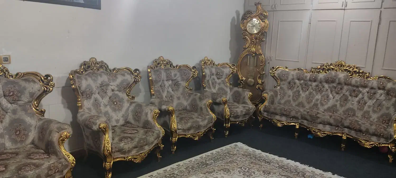 مبل سلطنتی۹نفر با ساعت ایستاده و سرویس خواب|مبلمان خانگی و میز عسلی|چهاردانگه (تهران), |دیوار