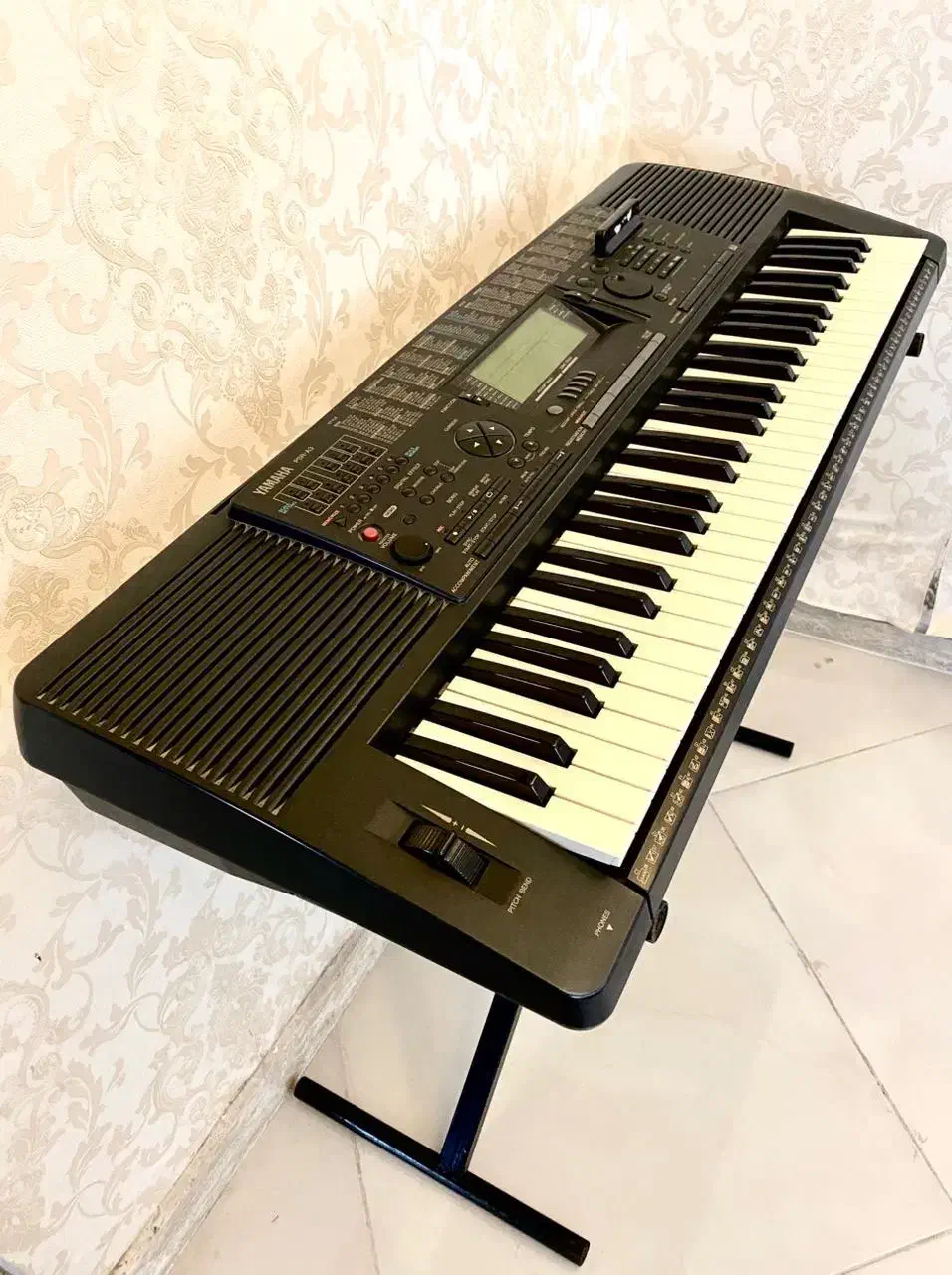 فروش آلات موسیقی|پیانو، کیبورد، آکاردئون|سلمان‌شهر, |دیوار