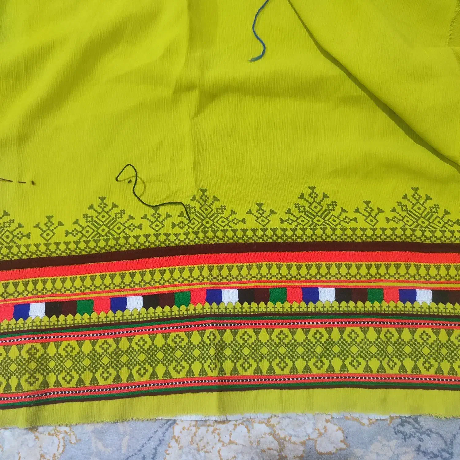 نصف لباس موسومی|لباس|چابهار, |دیوار