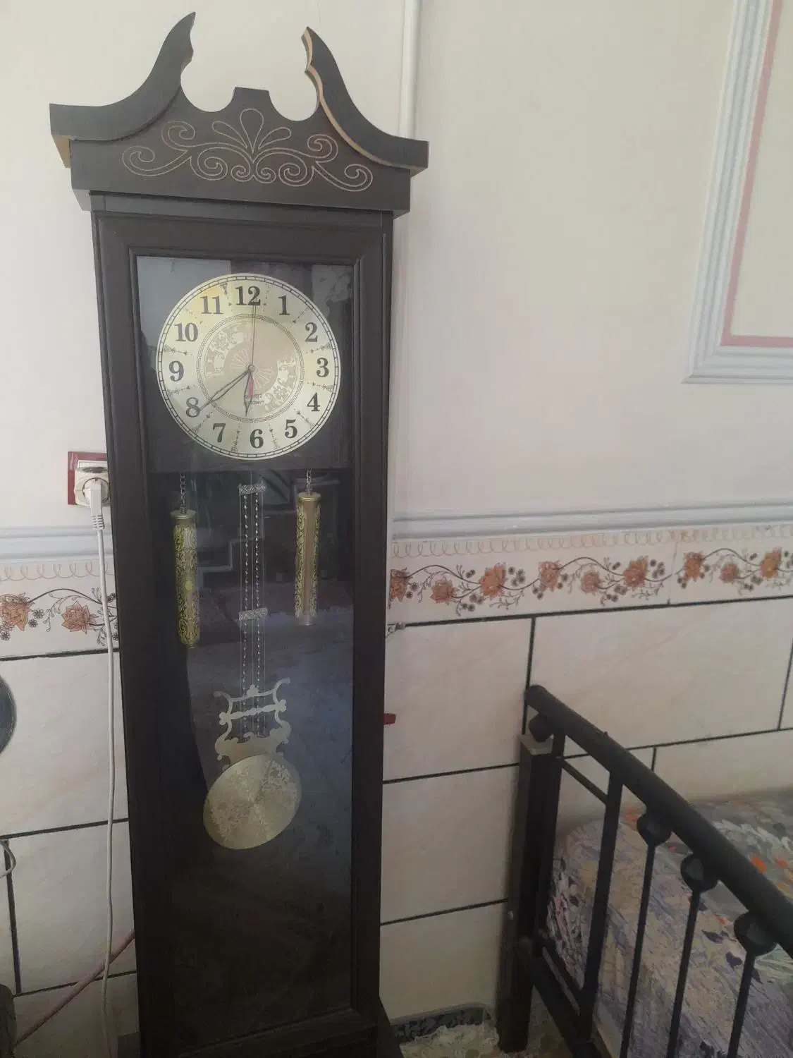 فروش مبل وساعت|مبلمان خانگی و میز عسلی|شیراز, شریفآباد|دیوار