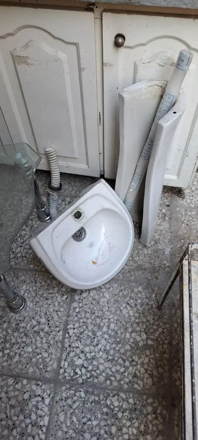 روشویی و آینه دستشویی|لوازم سرویس بهداشتی|شهریار, شهریار|دیوار