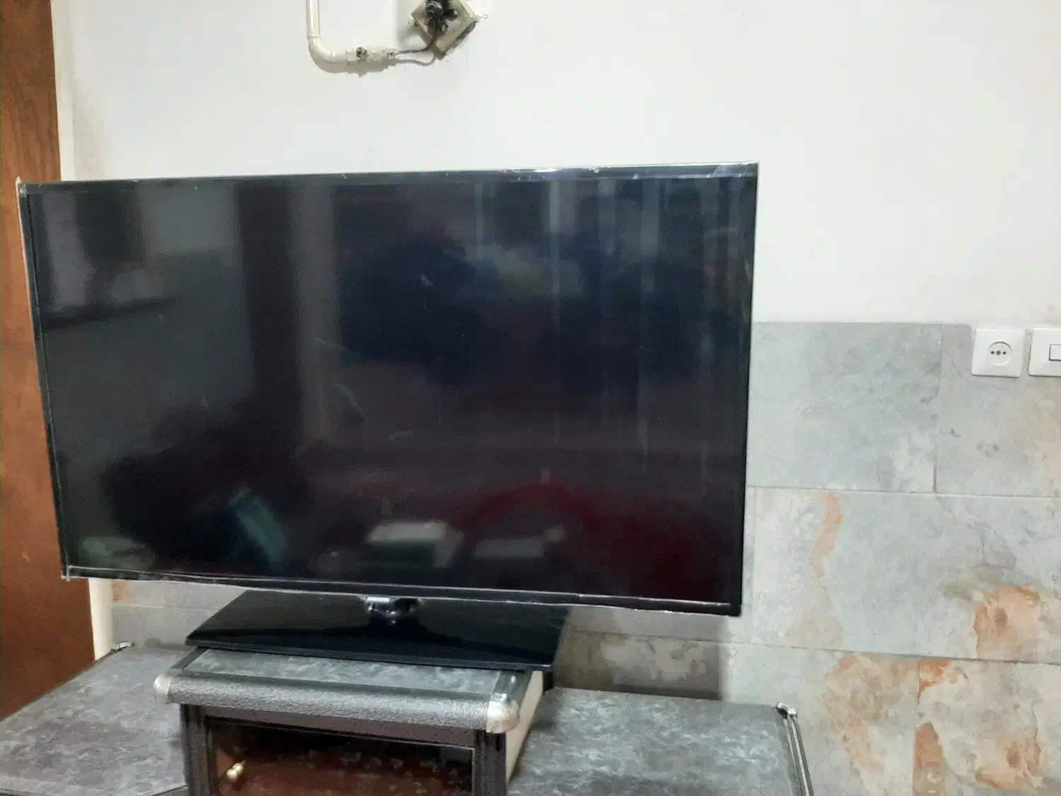 تلویزیون سامسونگ مدل UA46F5570AM. پنل شکسته|تلویزیون و پروژکتور|الوند, |دیوار