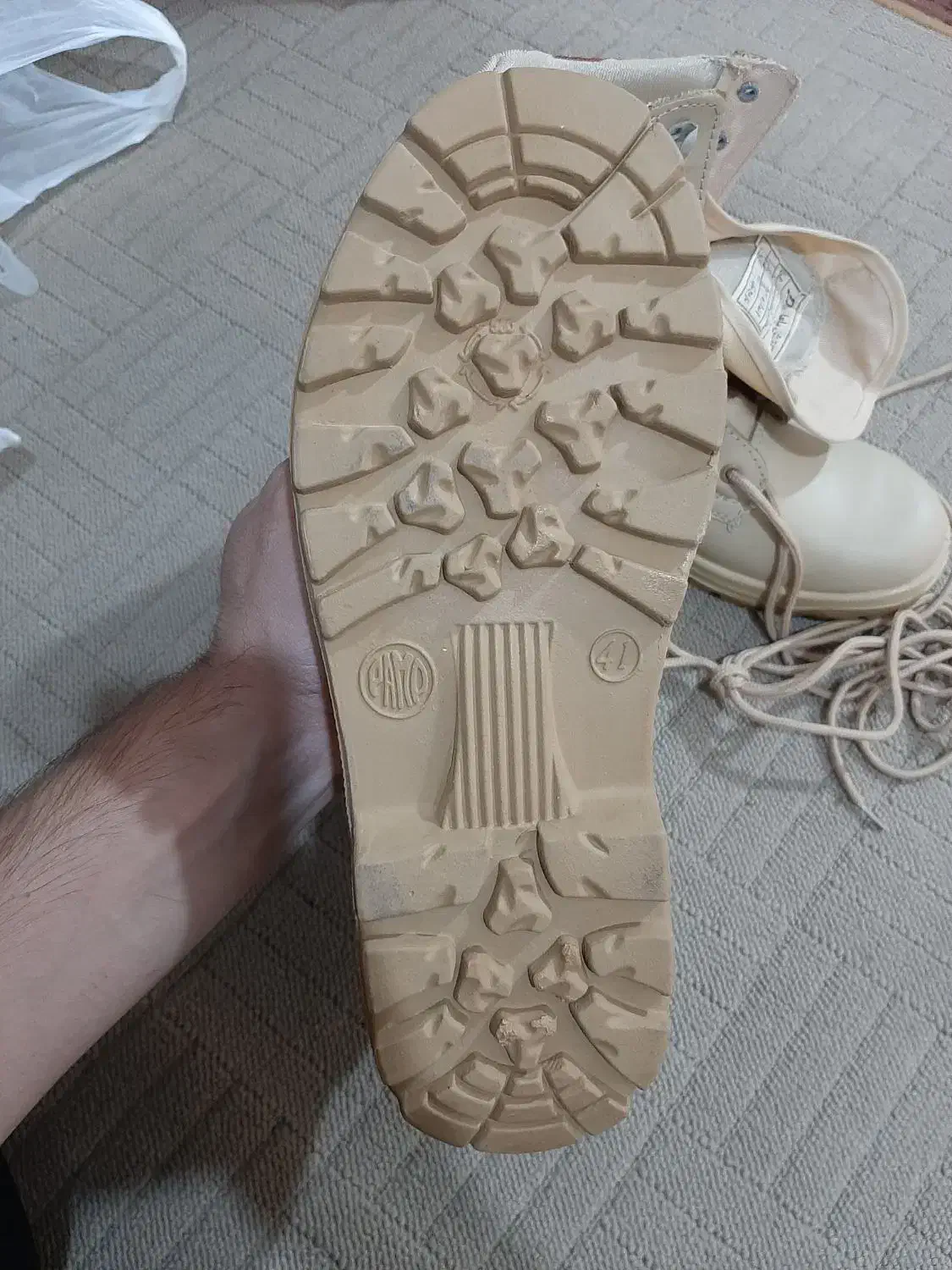 پوتین آک بند|کیف، کفش، کمربند|ایوان, |دیوار