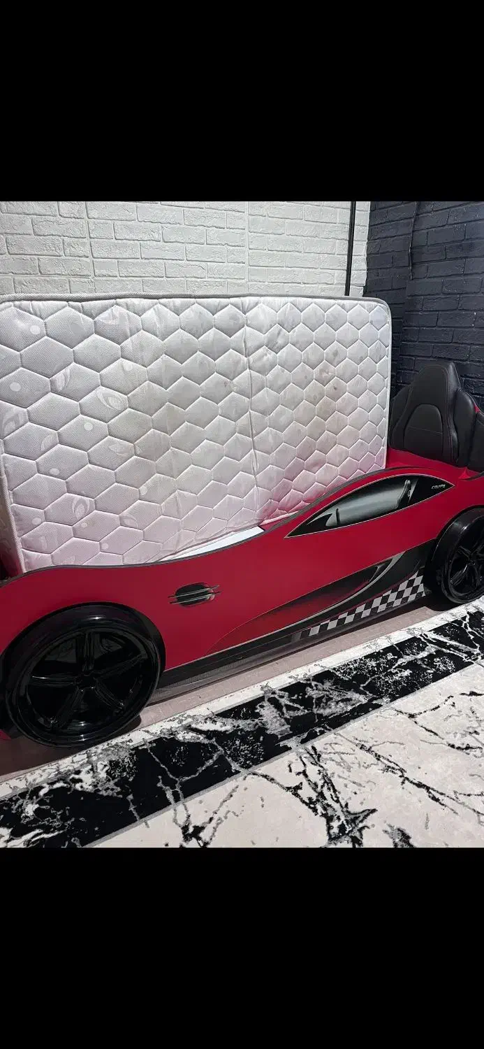 تخت ماشین|تخت و سرویس خواب|بندر انزلی, معلم|دیوار