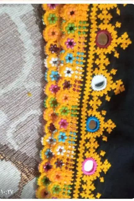 کریشی پلیوار|لباس|خاش, |دیوار