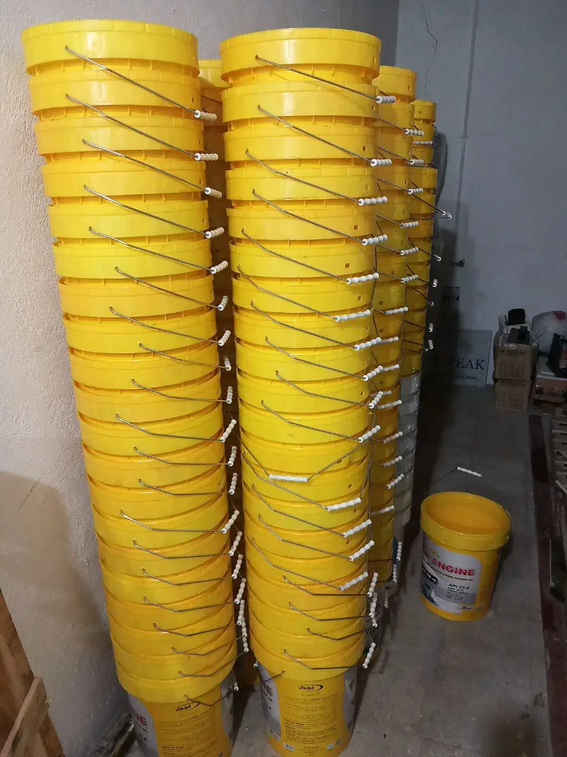 سطل ۲۰ لیتری صنعتی|ظروف نگهدارنده، پلاستیکی، یک‌بارمصرف|ایلام, |دیوار