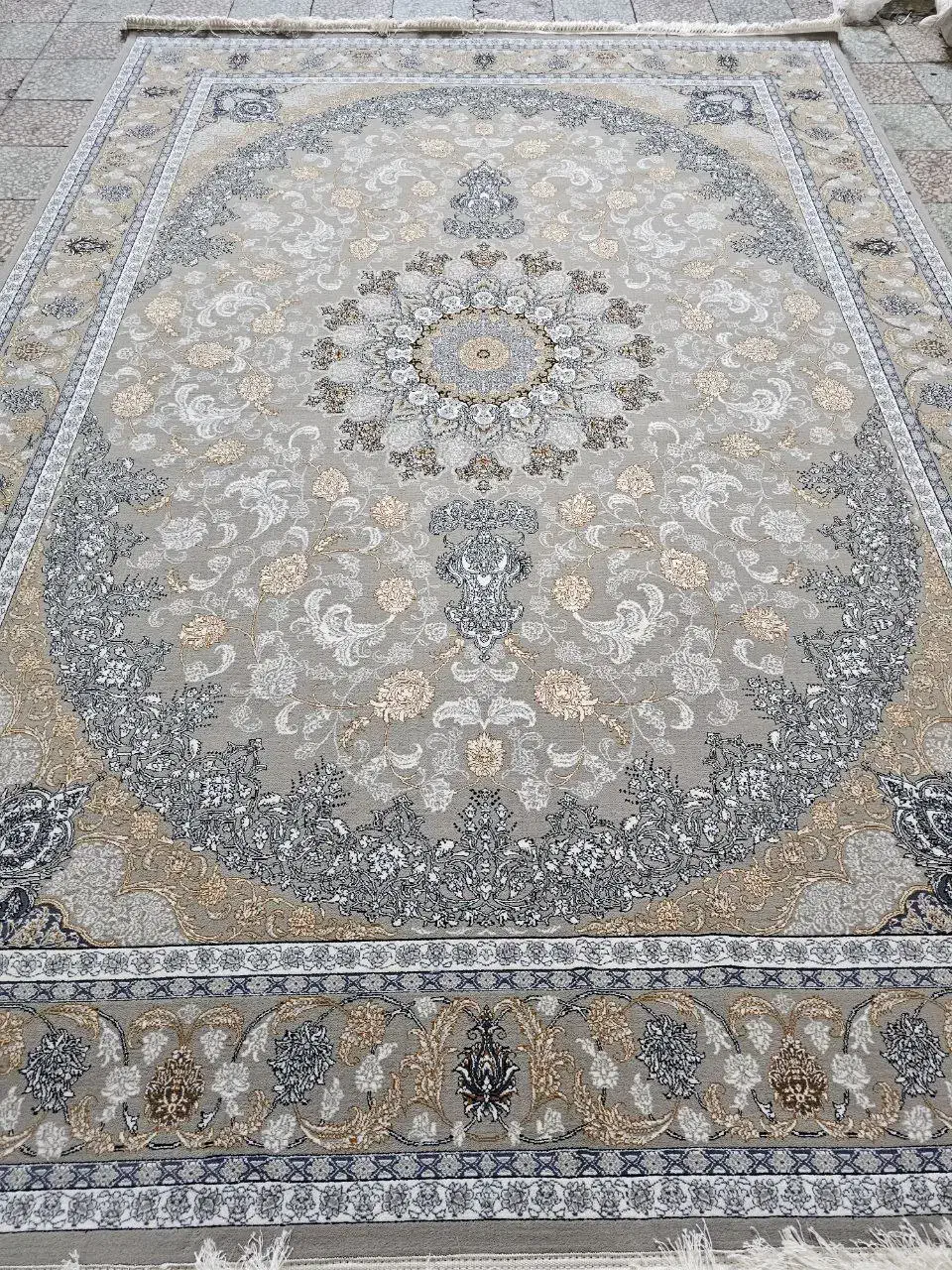 فرشهای ۷۰۰شانه تراکم۲۵۵۰ اریا|فرش|اراک, |دیوار