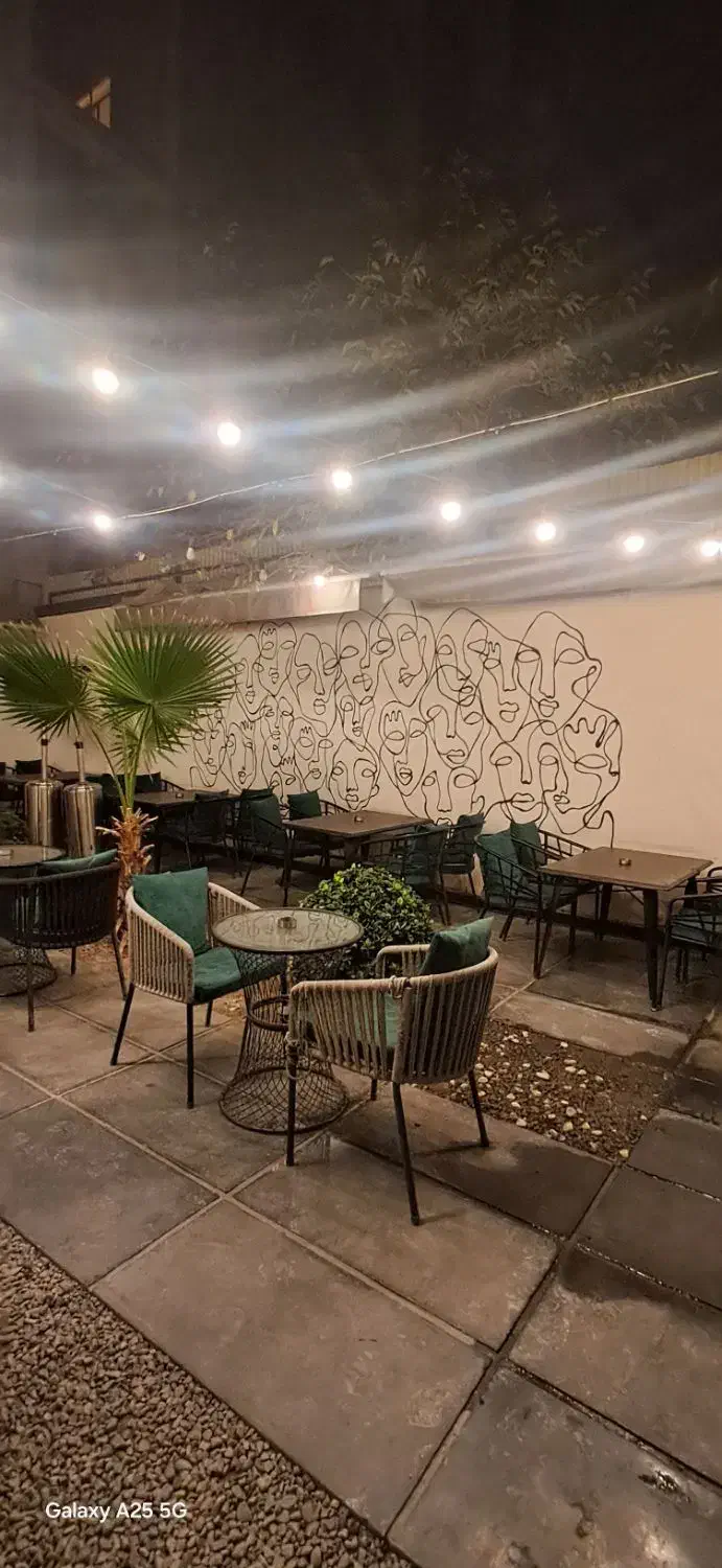 باریستا|استخدام خدمات فروشگاه و رستوران|تهران, فلسطین (میدان انقلاب)|دیوار