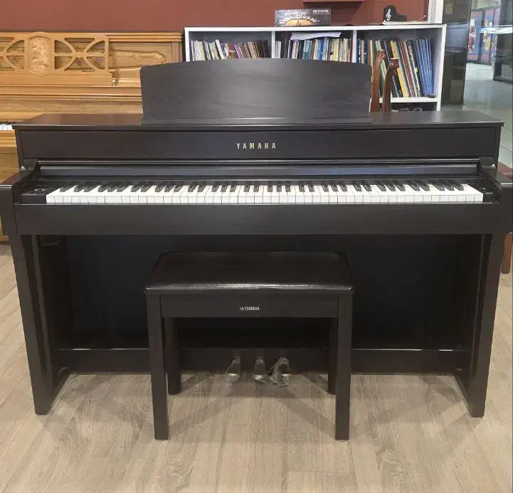 پیانو دیجیتال یاماها CLP 645 کارکرده|پیانو، کیبورد، آکاردئون|تهران, امانیه|دیوار