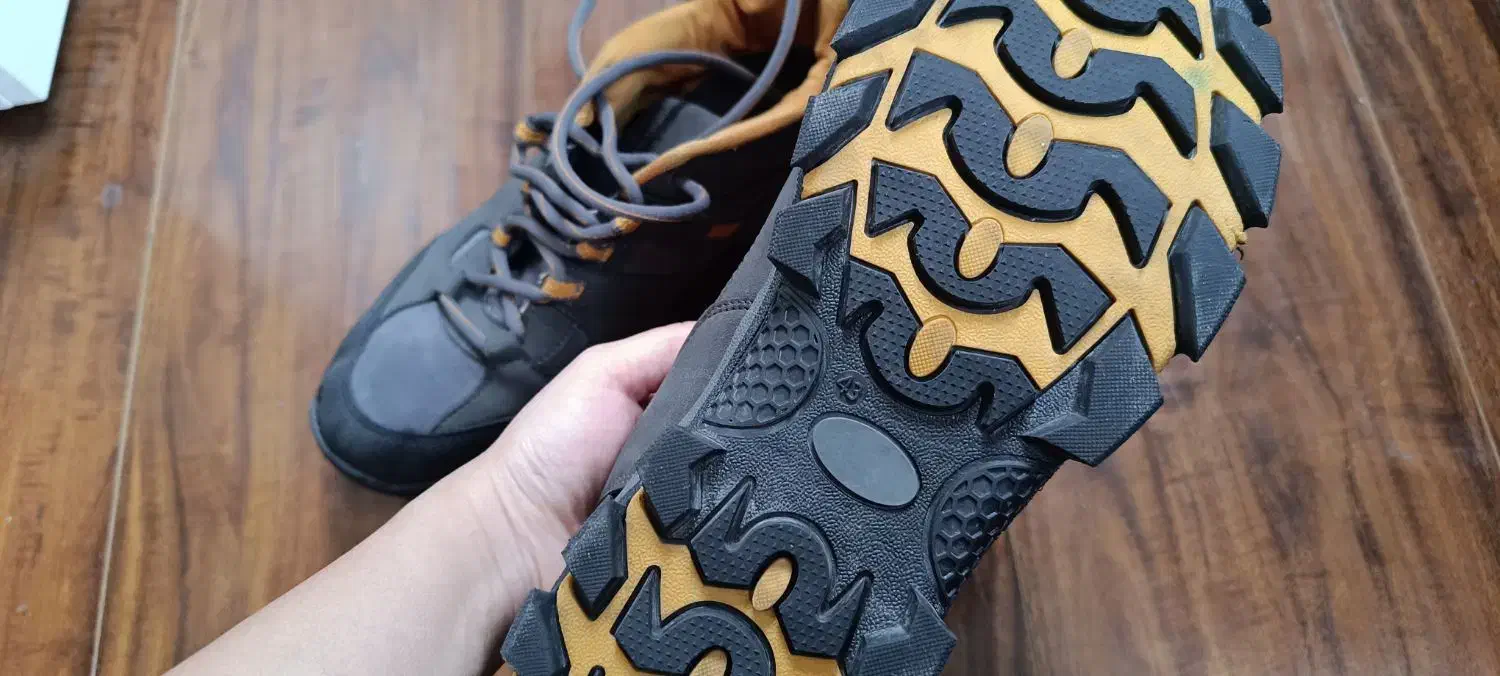 کتونی  برند ال سی وای کی کی اورجینال|کیف، کفش، کمربند|تهران, پردیسان|دیوار