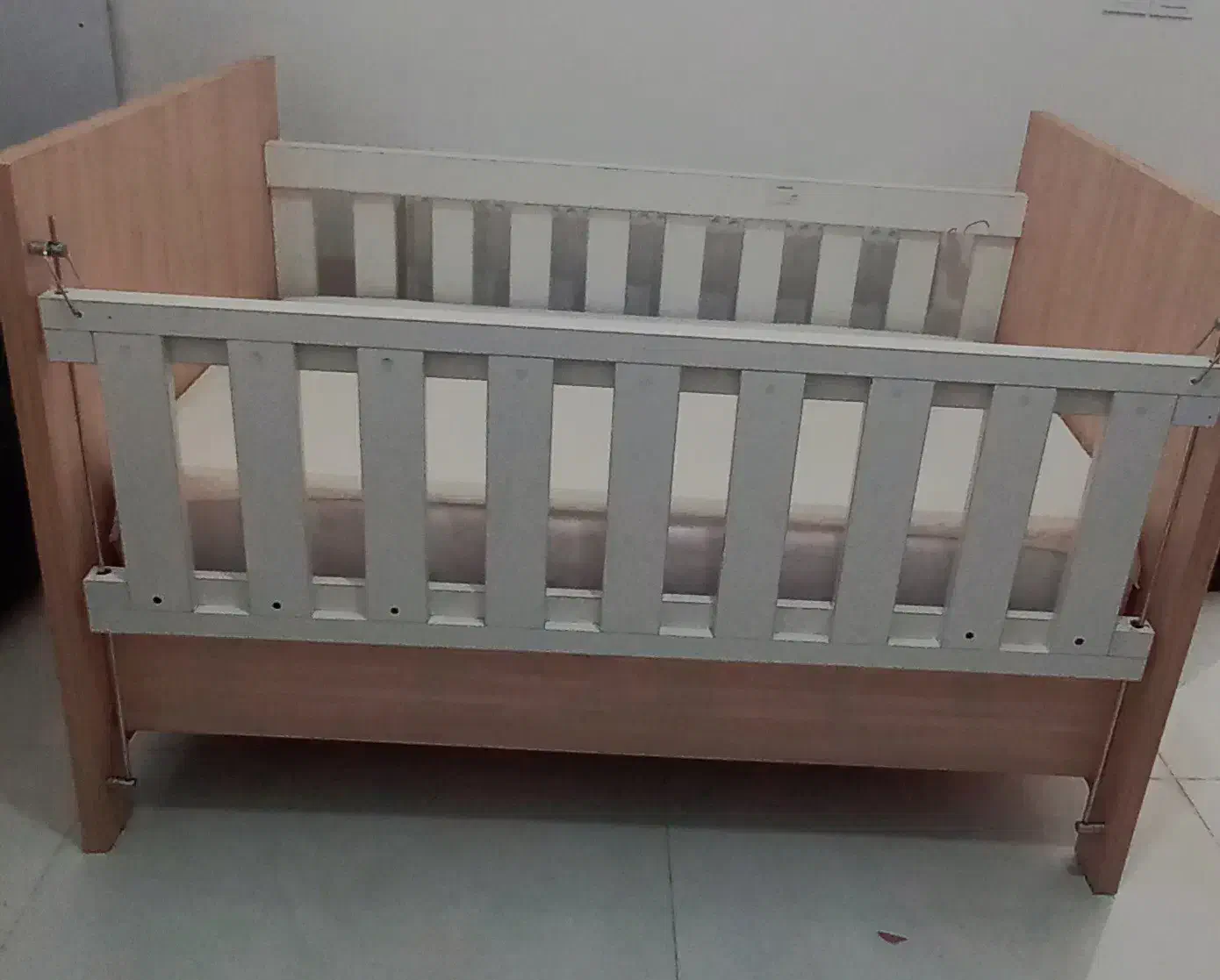 سرویس کامل تخت و دراور کودک MDF در حد نو|اسباب و اثاث بچه|شاهین‌شهر, اقبال لاهوری|دیوار