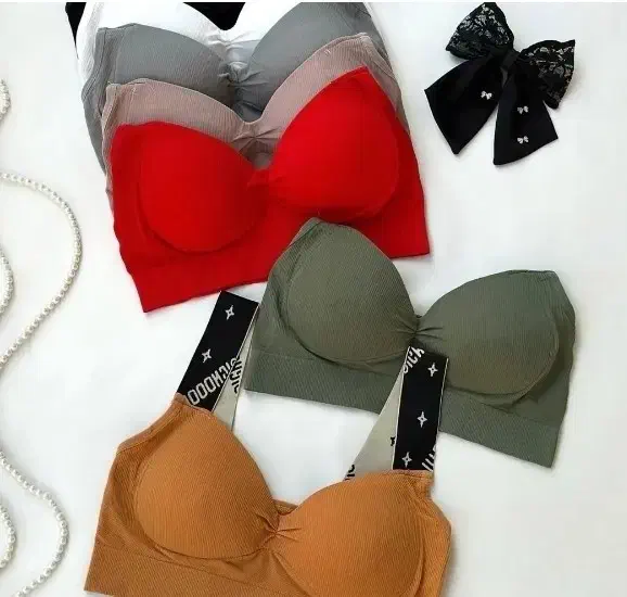 لباس زیر زنانه|لباس|کاشان, کشاورز|دیوار