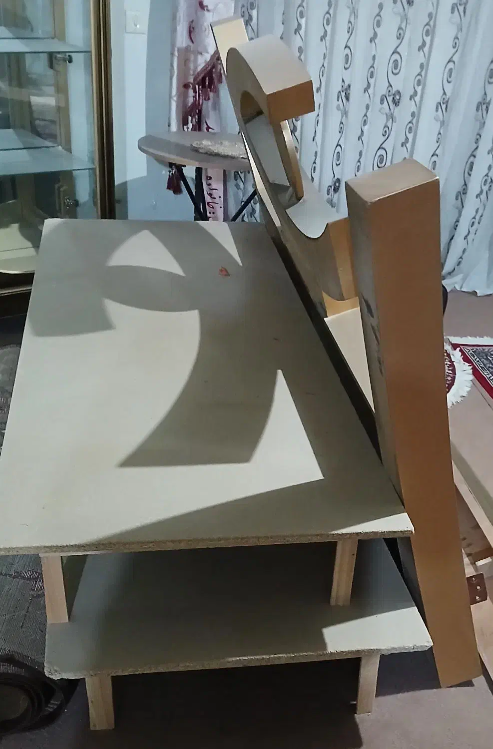 تعدادی وسایل خونه|تخت و سرویس خواب|شاهینشهر, کوی مهدیه|دیوار