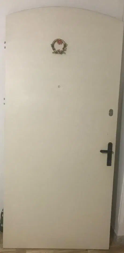 درب ورودی اطاق نشیمن|مصالح و تجهیزات ساختمان|رشت, رودبارتان|دیوار