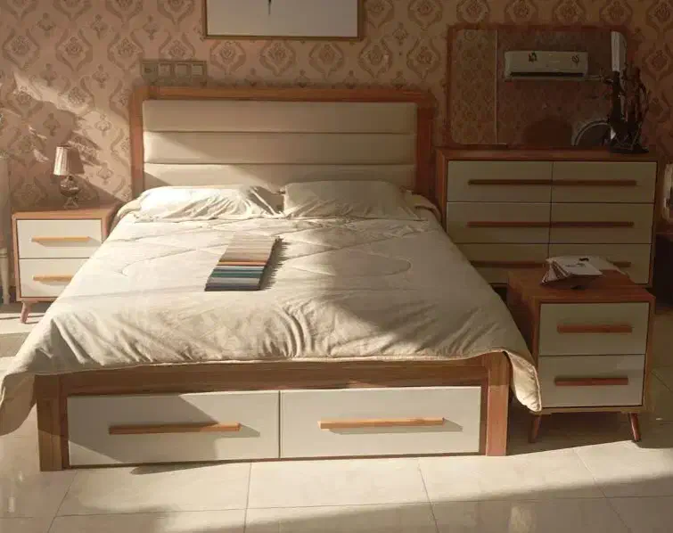 سرویس خواب لیون|تخت و سرویس خواب|قم, قلعه صدری|دیوار