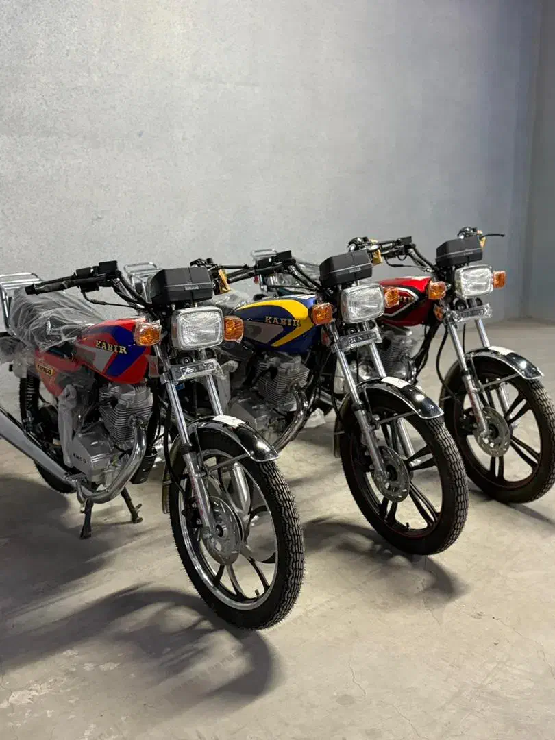 فروش فوری هوندا ۱۲۵ زمردکویر زیر قیمت بازار|موتورسیکلت|تهران, شهرک غرب|دیوار