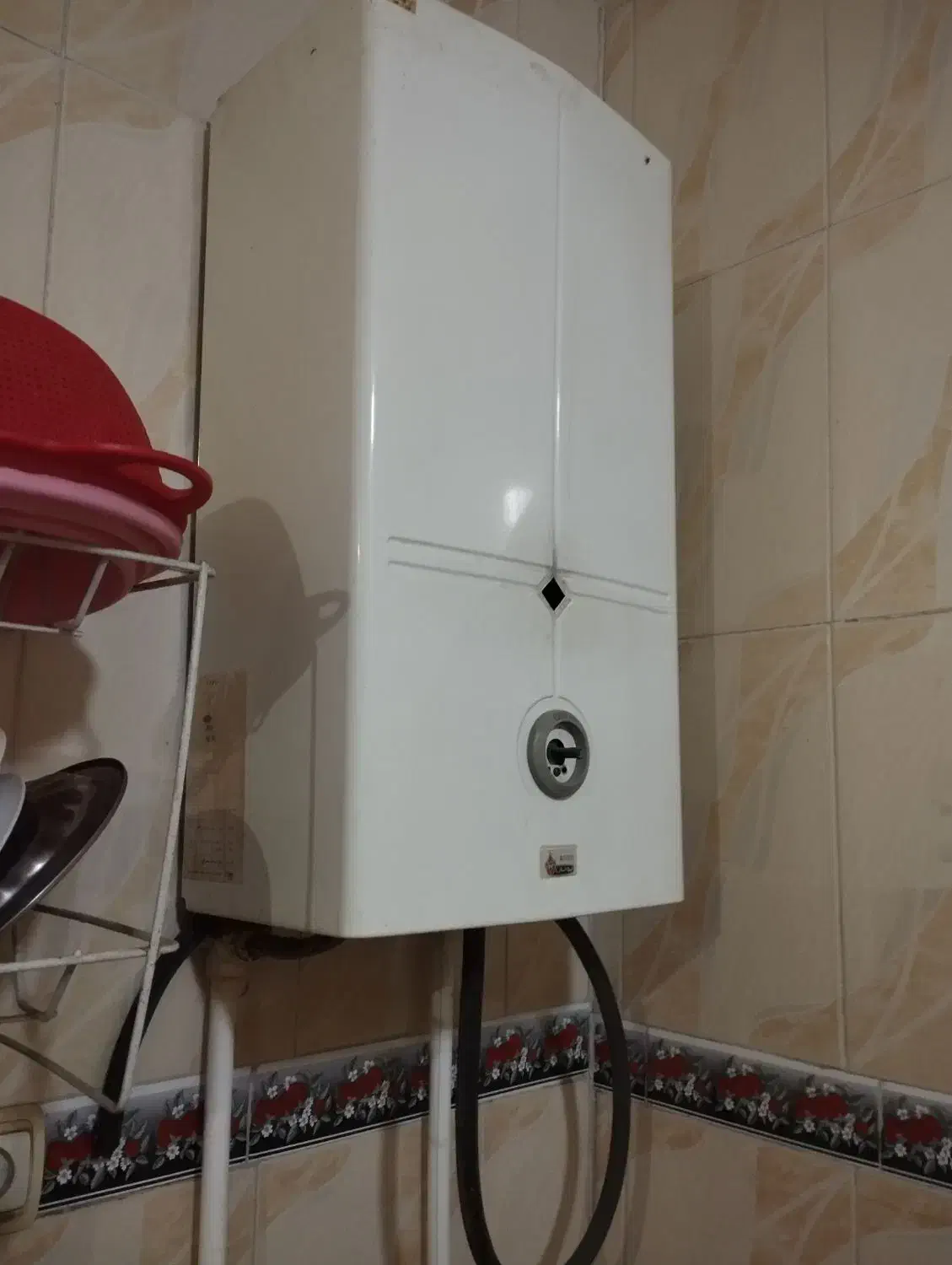 آبگرمکن گازی سالم سالم|آبگرمکن، پکیج، شوفاژ|سراوان, |دیوار