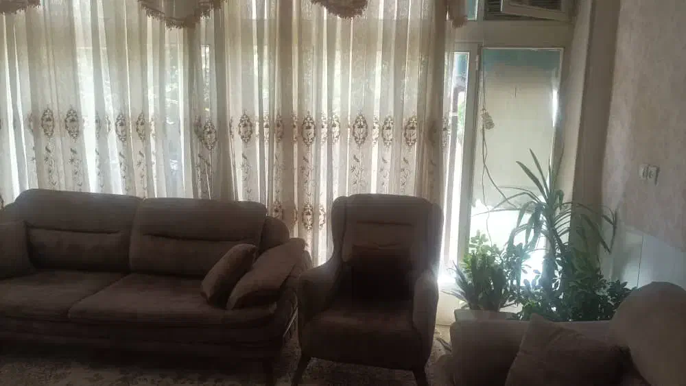 دربست ۱۵۰ متر زمین ۱۰۰ متر ساخت ۲ خواب|اجارهٔ خانه و ویلا|اصفهان, فرح آباد|دیوار