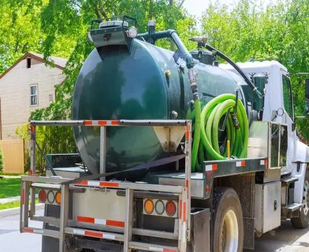 تخلیه چاه فاضلاب باپمپ لجن کش و رفع گرفتگی لوله ها|خدمات پیشه و مهارت|شیراز, پانصد دستگاه ارتش|دیوار