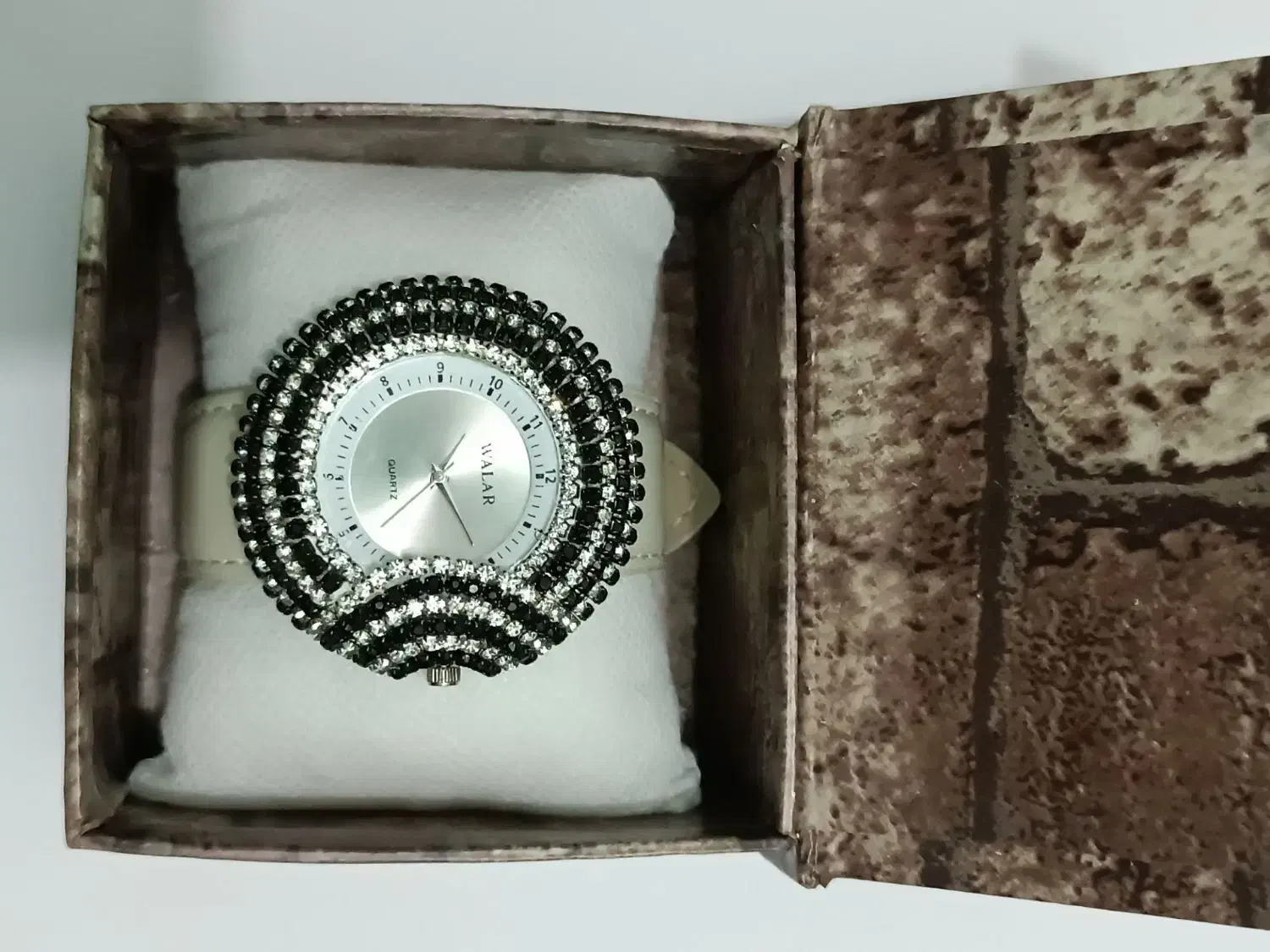 ساعت|ساعت|تبریز, |دیوار