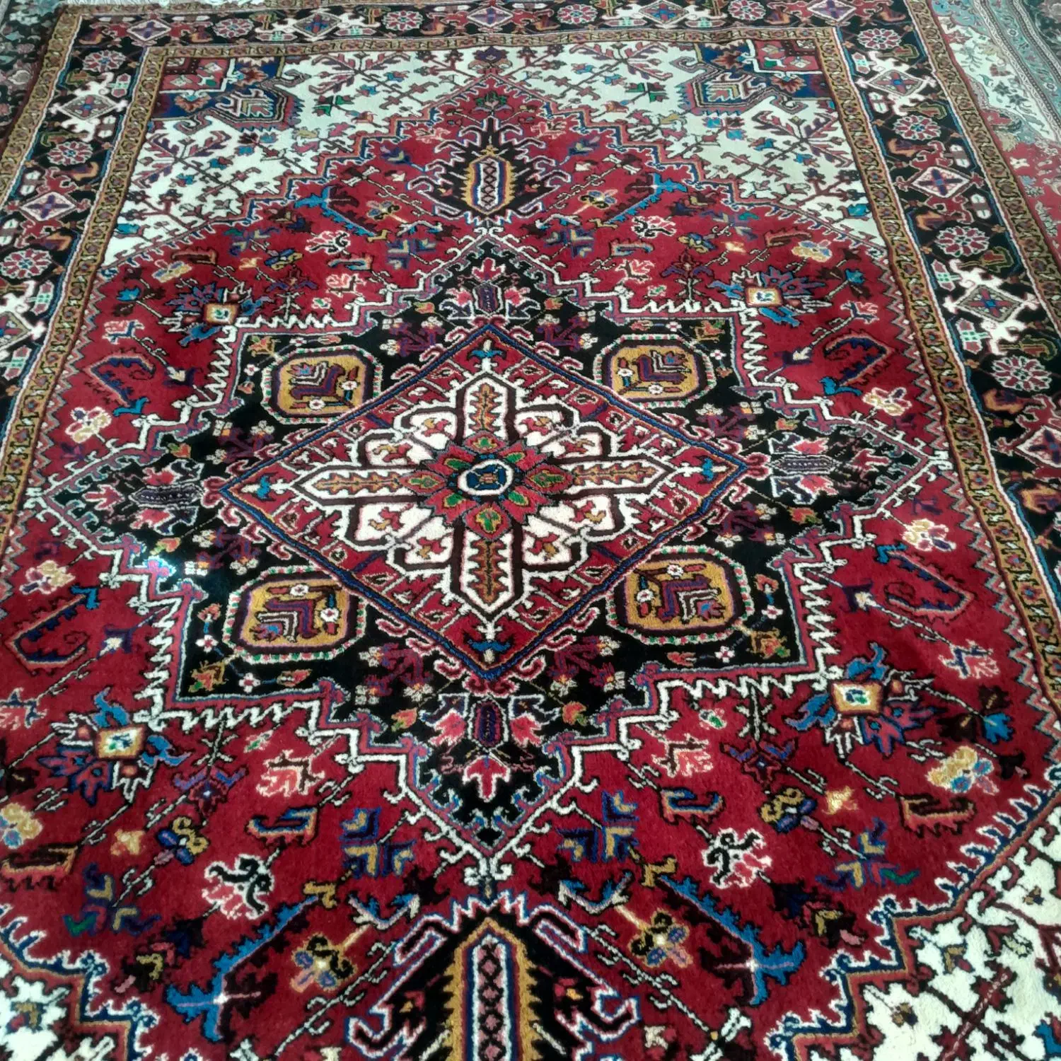 یک جفت فرش مهربان|فرش|تبریز, |دیوار