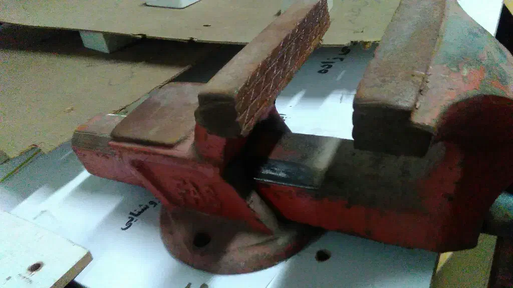 گیره رو میزی|ابزارآلات|باوی, |دیوار