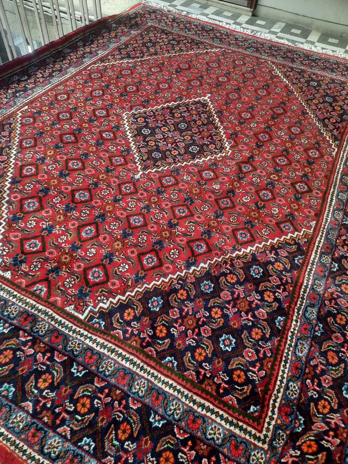 فرش ۱۲ متری دستباف اراک نقشه ماهی|فرش|کرج, برغان|دیوار