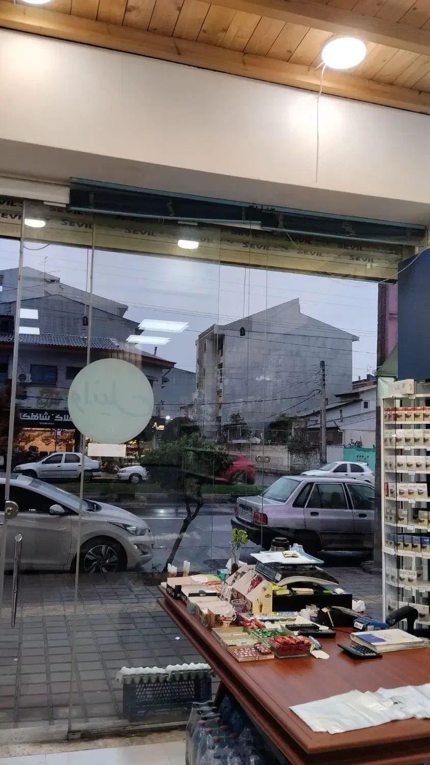 مغازه ۳۵ متری شیک در بلوار رشتیان|اجارهٔ مغازه و غرفه|رشت, نیکمرام|دیوار