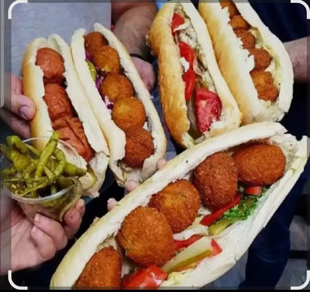 ساندویچ فلافل|خوردنی و آشامیدنی|شاهین‌شهر, شهرک گلدیس|دیوار