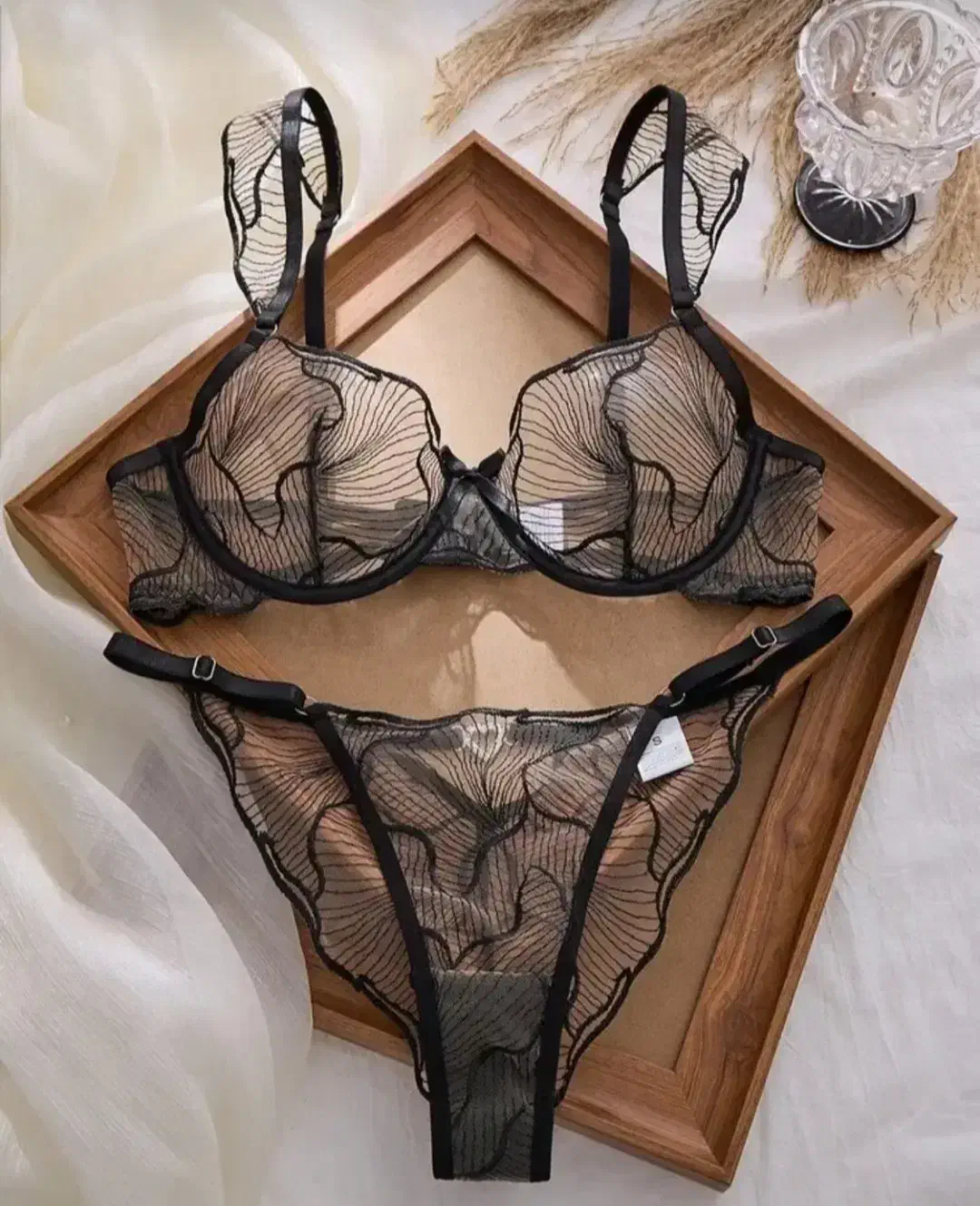 لباس زیر|لباس|خرم‌آباد, |دیوار