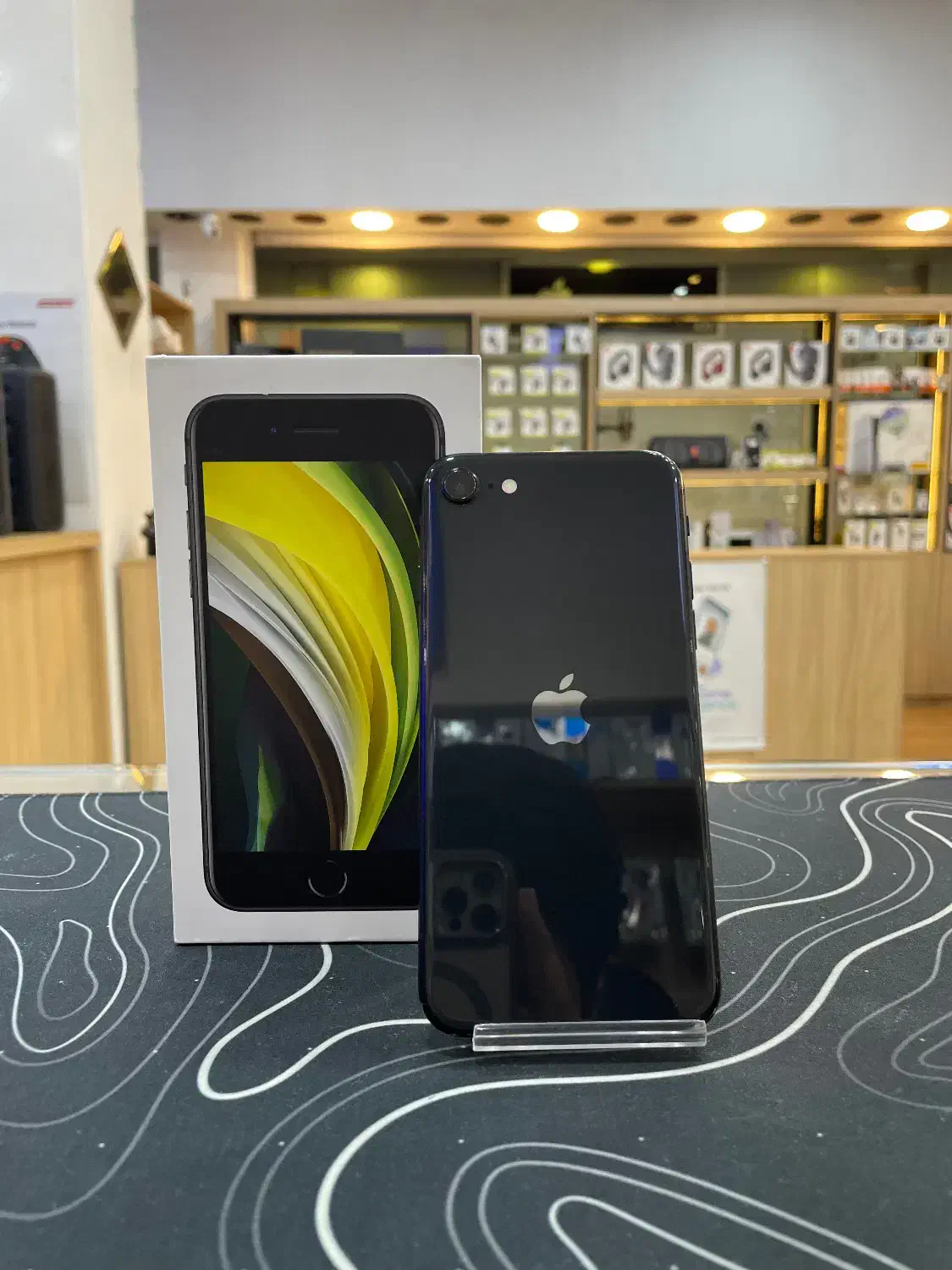 iPhone SE2020|موبایل|تهران, یافت‌آباد|دیوار