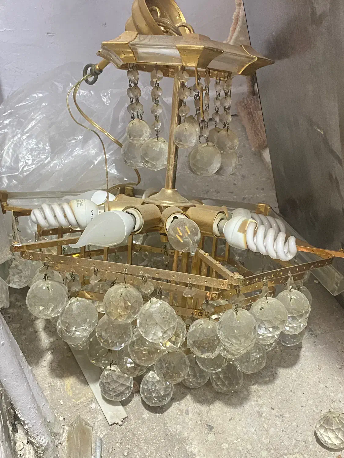 لوستر|لوستر و چراغ آویز|اهواز, زیتون کارمندی|دیوار