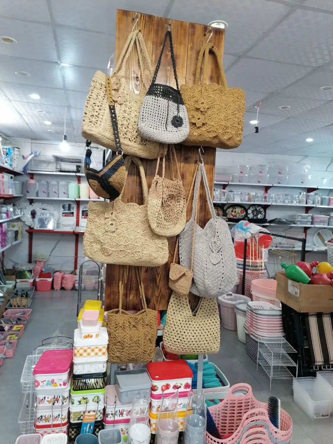 کیف دستباف با نخ رافیا|کیف، کفش، کمربند|لاهیجان, یوسف آباد|دیوار