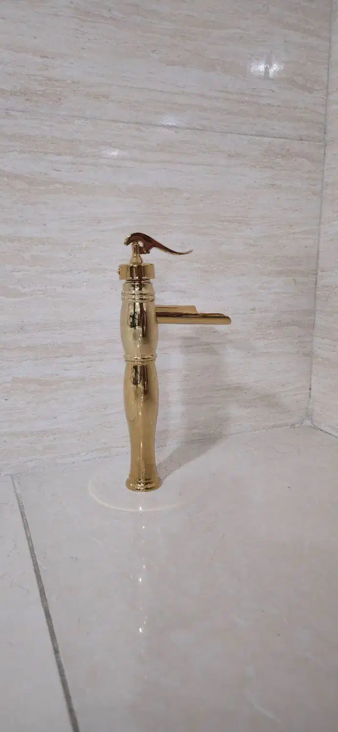 شیر پایه بلند طلایی و سنگین|لوازم سرویس بهداشتی|سهند, |دیوار