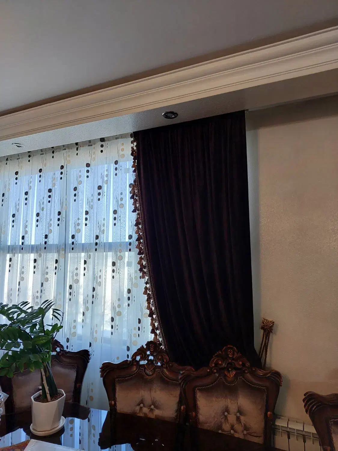 پرده مخمل سالم چپ وراست تمیزوسالم|پرده، رانر، رومیزی|شاهین‌شهر, فردوسی|دیوار